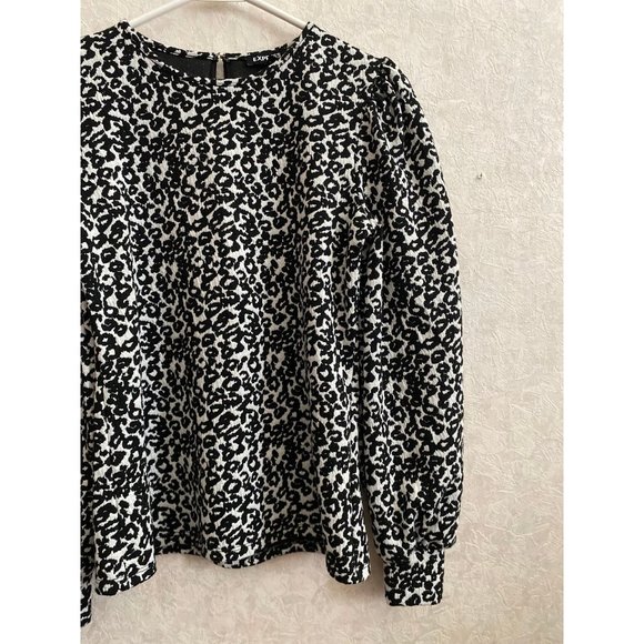 Express women’s small long sleeve black / white animal print top - Picture 3 of 6